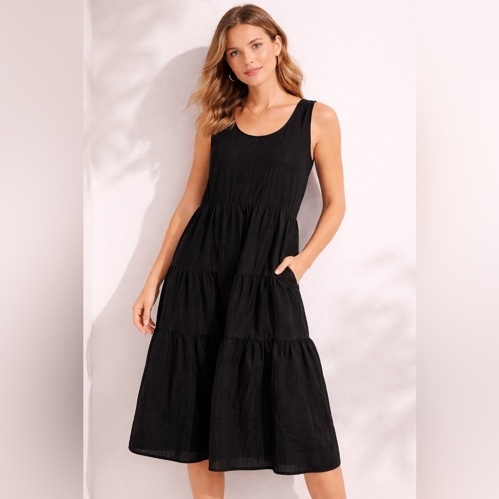 Eileen Fisher 100% Black Silk Tiered Sleeveless Quiet luxury XS